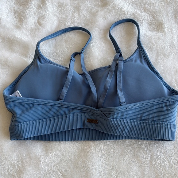Stylish Blue Ribbed Sports Bra - Picture 2 of 4